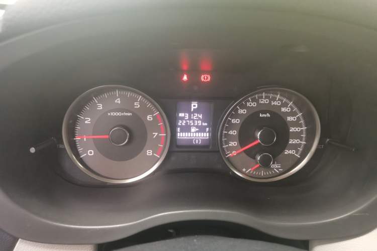 Used Subaru Forester 2014 2.5i Automatic Elite Edition Instrument Cluster