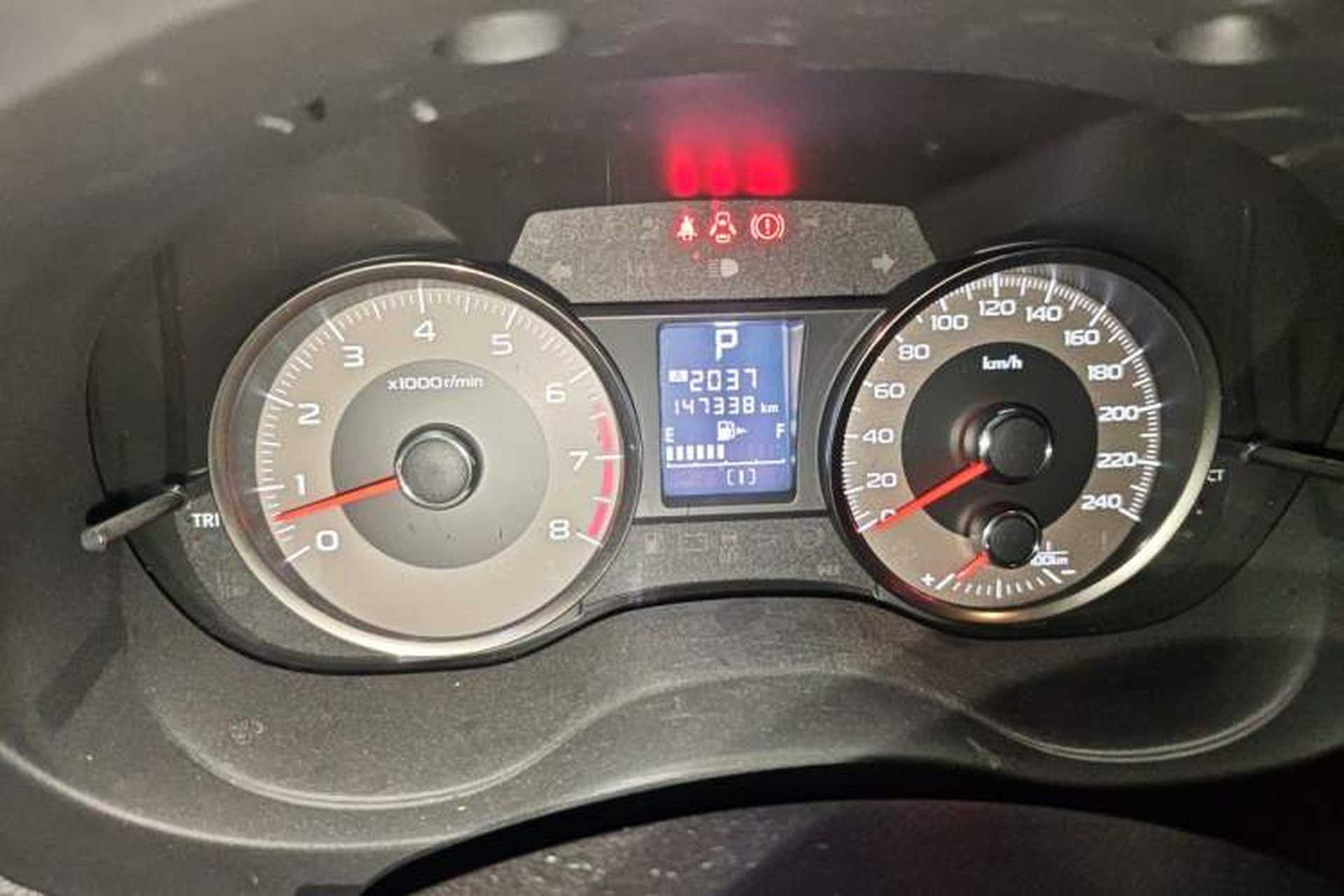 Used Subaru Forester 2014 2.0i Automatic Luxury Edition Odometer Close Up