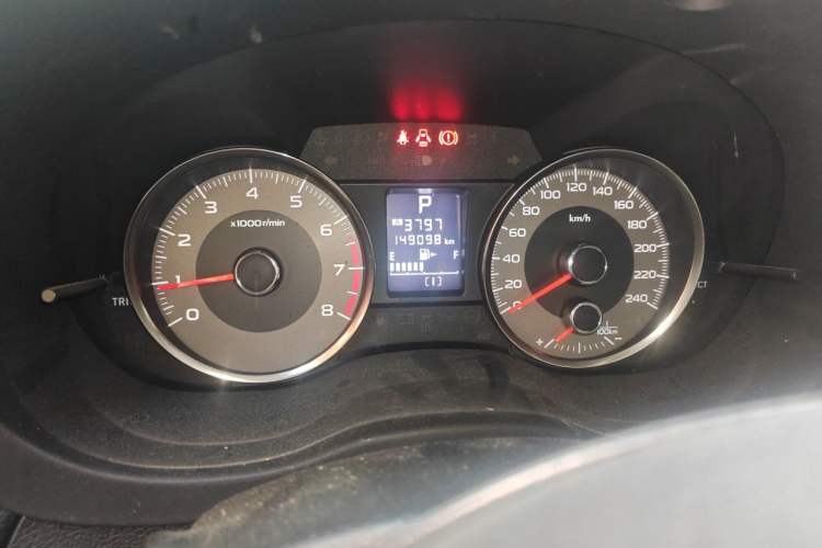 Used Subaru Forester 2014 2.0i Automatic Luxury Edition Odometer Close Up