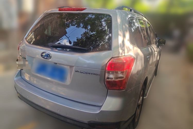 Used Subaru Forester 2014 2.0i Automatic Luxury Edition Rear Right 45 Deg
