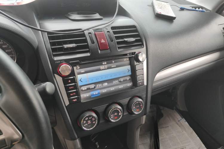Used Subaru Forester 2014 2.5i Automatic Elite Edition Audio And AC Panel