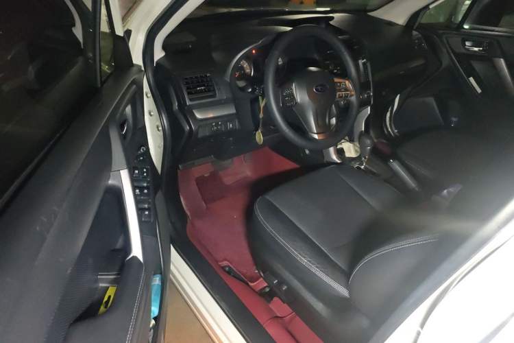 Used Subaru Forester 2014 2.0i Automatic Luxury Edition Driver Seat
