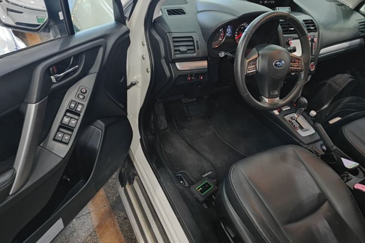 Used Subaru Forester 2014 2.0i Automatic Luxury Edition Driver Seat
