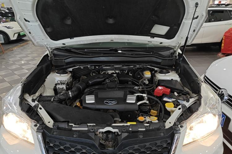 Used Subaru Forester 2014 2.0i Automatic Luxury Edition Engine Bay
