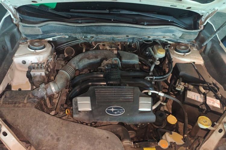 Used Subaru Forester 2014 2.0i Automatic Luxury Edition Engine Bay