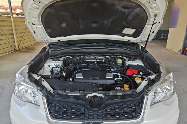 Used Subaru Forester 2014 2.0i Automatic Luxury Edition Engine Bay