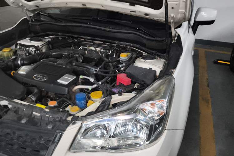Used Subaru Forester 2014 2.5i Automatic Elite Edition Engine Bay Left
