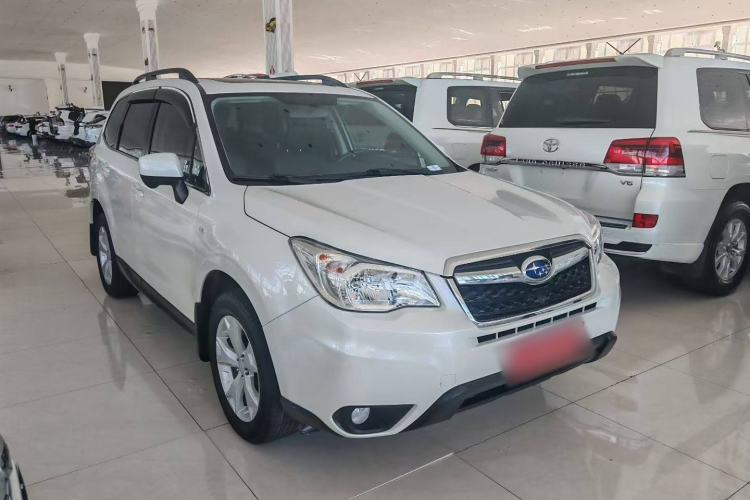 Used Subaru Forester 2014 2.0i Automatic Luxury Edition Exterior 2