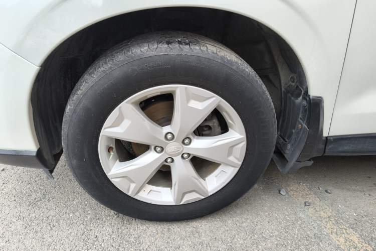 Used Subaru Forester 2014 2.5i Automatic Elite Edition Exterior 3