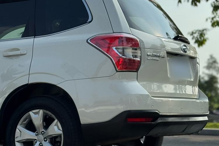 Used Subaru Forester 2014 2.0i Manual Luxury Edition Exterior 3