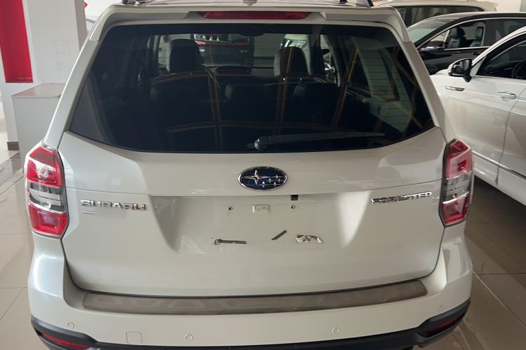 Used Subaru Forester 2014 2.0i Automatic Luxury Edition Exterior 4