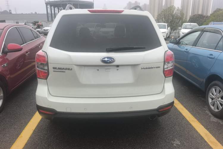 Used Subaru Forester 2014 2.0i Automatic Luxury Edition Exterior 4