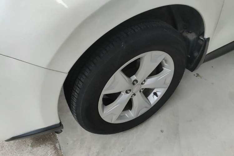 Used Subaru Forester 2014 2.5i Automatic Elite Edition Exterior 4
