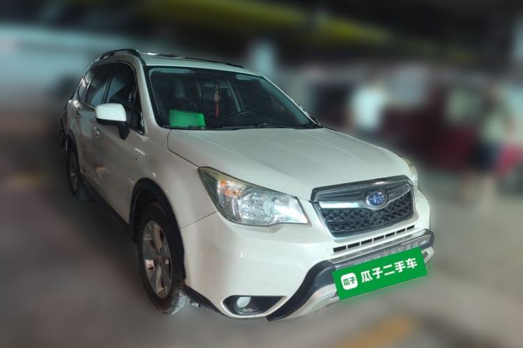 Used Subaru Forester 2014 2.0i Automatic Luxury Edition Front Right 45 Deg
