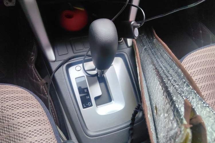 Used Subaru Forester 2014 2.0i Automatic Comfort Edition Gear Lever