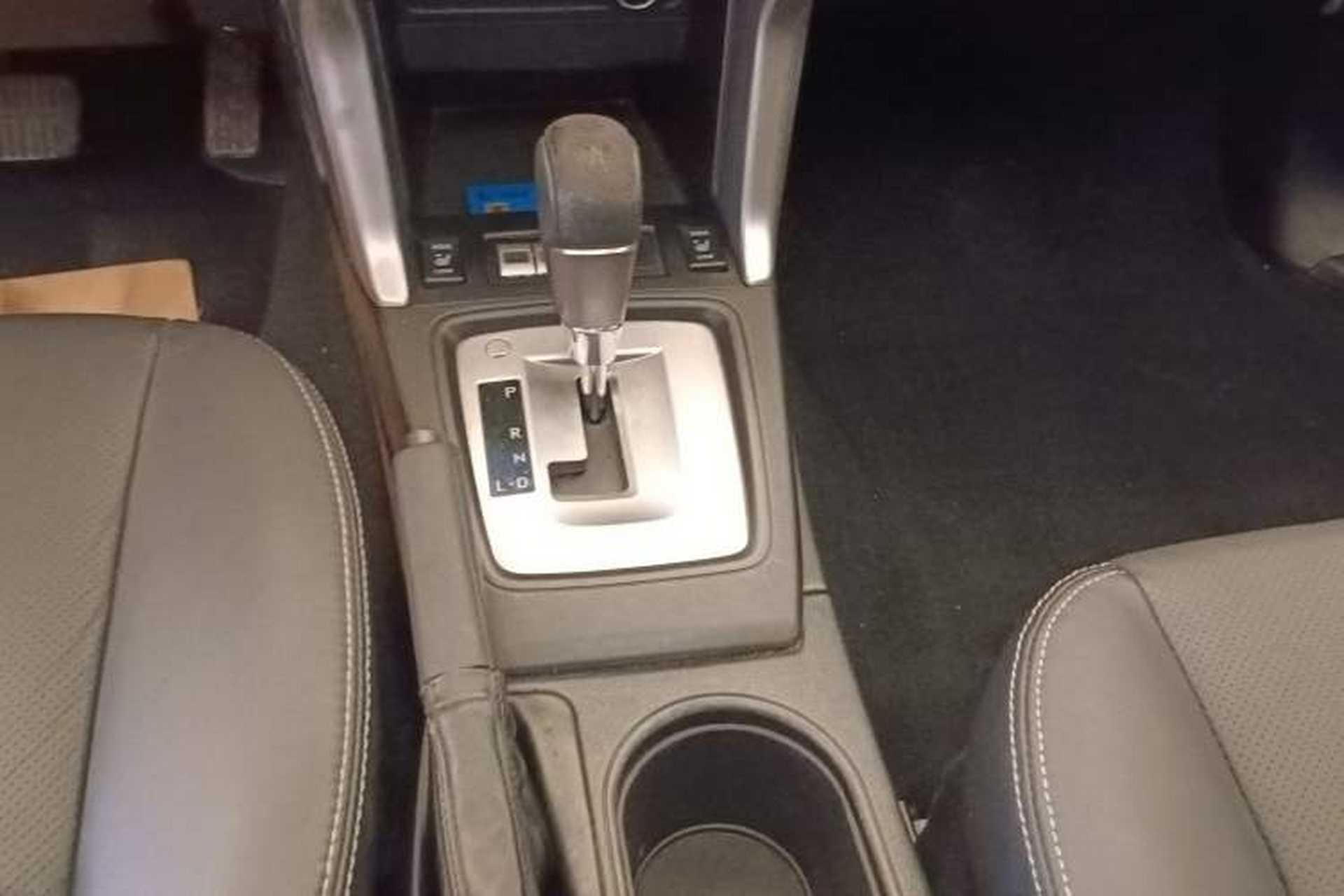 Used Subaru Forester 2014 2.0i Automatic Luxury Edition Gear Lever