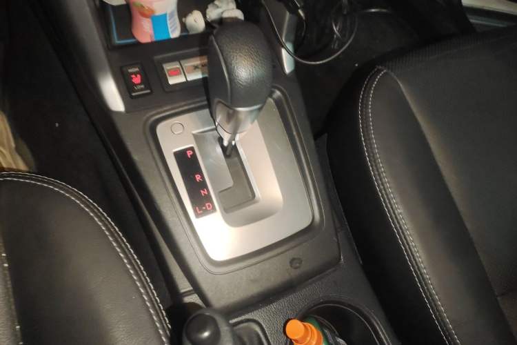 Used Subaru Forester 2014 2.5i Automatic Elite Edition Gear Lever