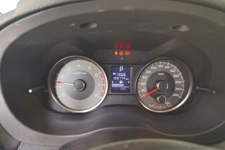 Used Subaru Forester 2014 2.5i Automatic Elite Edition Instrument Cluster