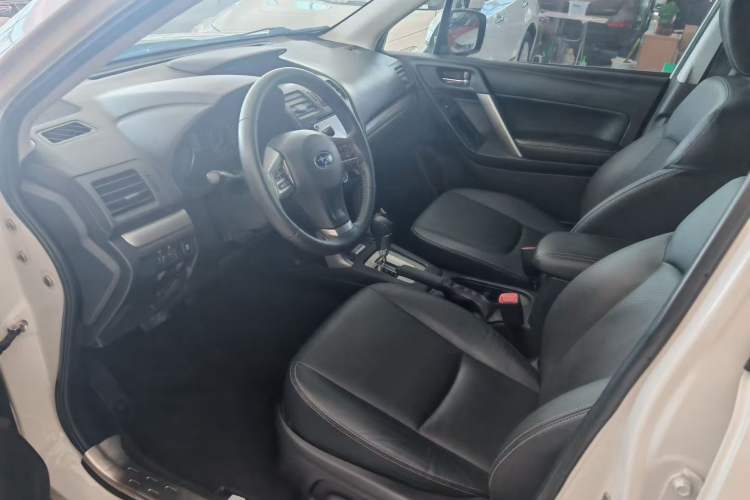 Used Subaru Forester 2014 2.0i Automatic Luxury Edition Interior 1