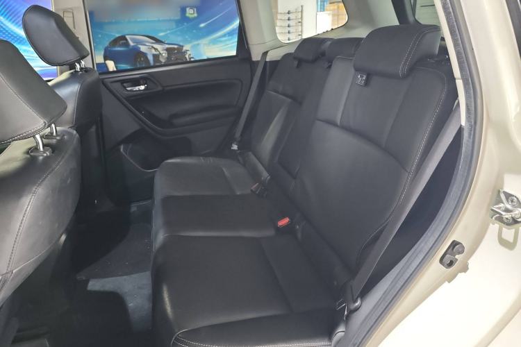 Used Subaru Forester 2014 2.5i Automatic Elite Edition Interior 1