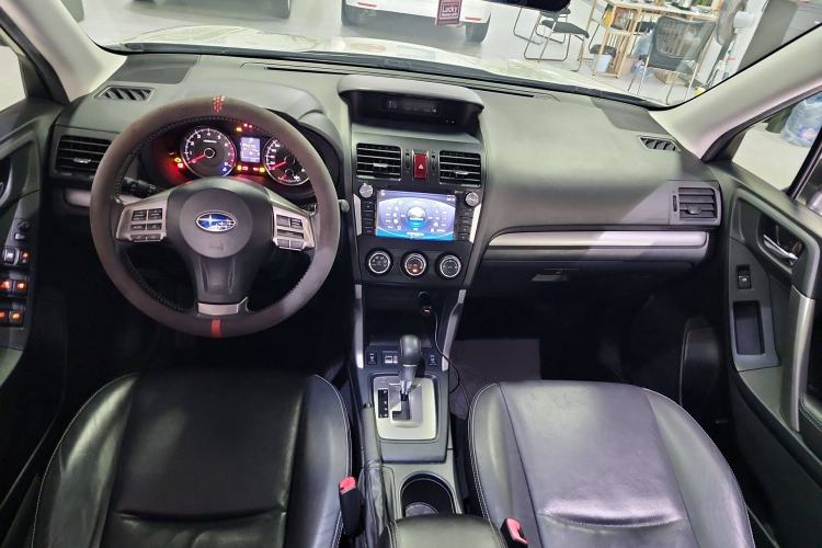 Used Subaru Forester 2014 2.5i Automatic Elite Edition Interior 3