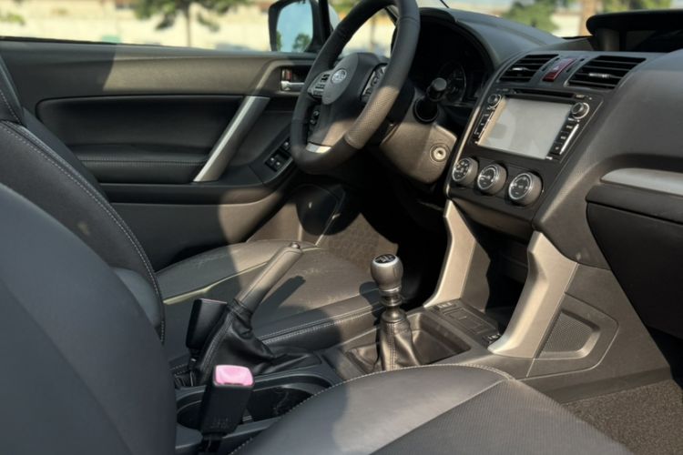 Used Subaru Forester 2014 2.0i Manual Luxury Edition Interior 3