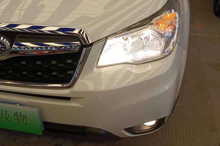 Used Subaru Forester 2014 2.0i Automatic Luxury Edition Left Front Headlight