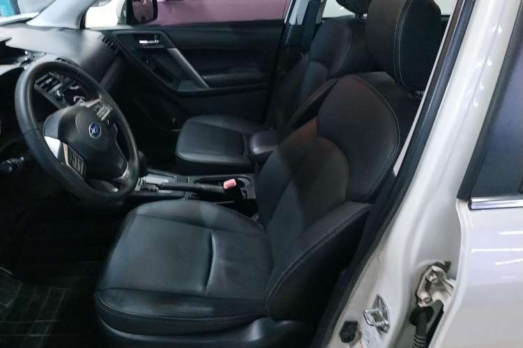 Used Subaru Forester 2014 2.0i Automatic Luxury Edition Left Front Seat