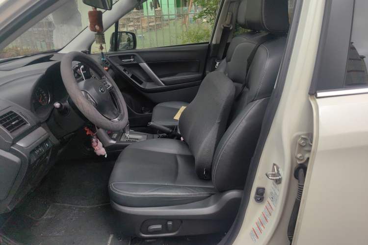 Used Subaru Forester 2014 2.0i Automatic Luxury Edition Left Front Seat