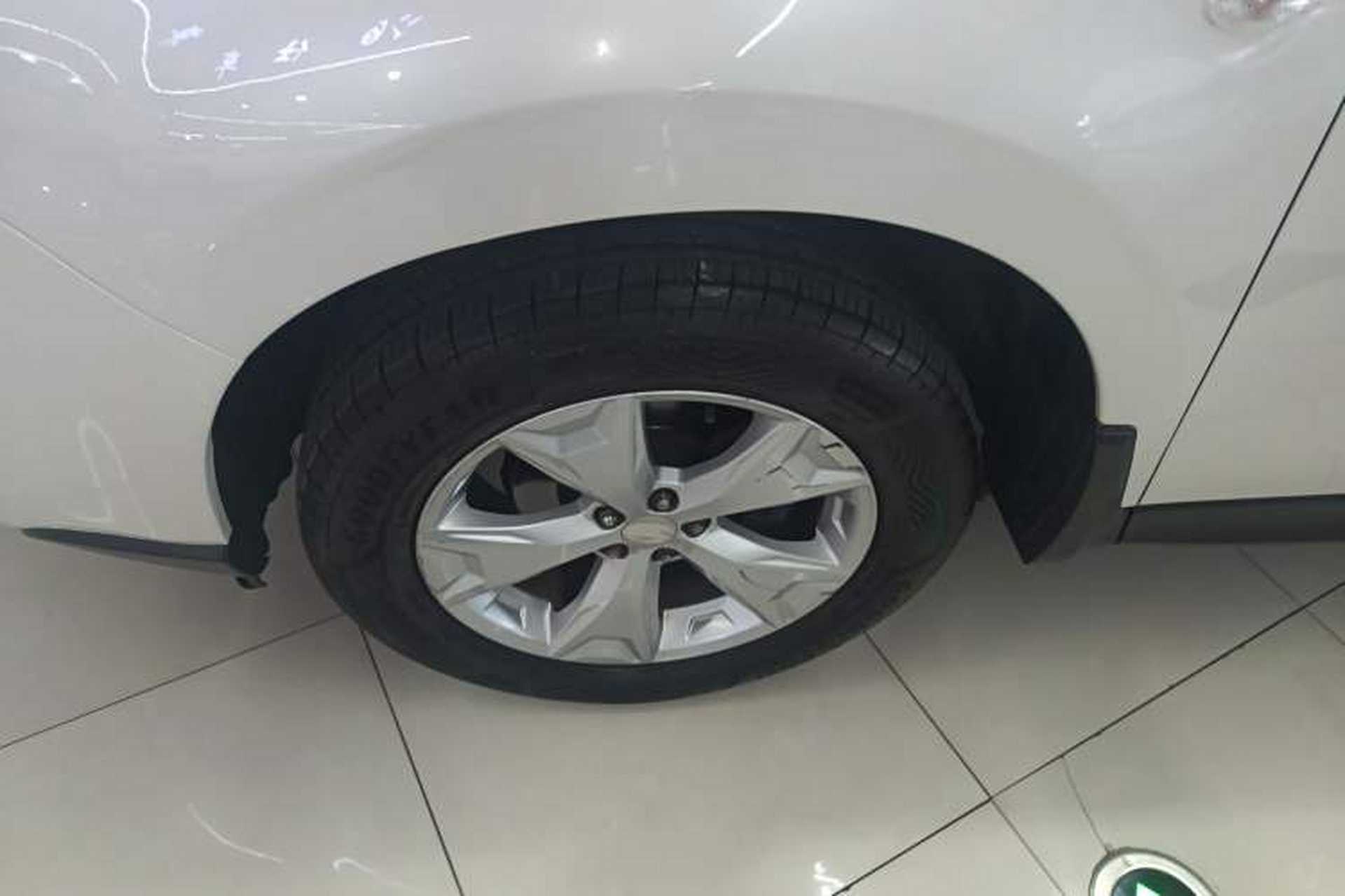 Used Subaru Forester 2014 2.0i Automatic Luxury Edition Left Front Wheel Hub
