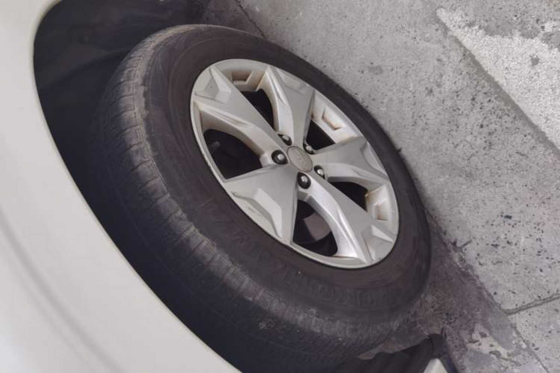 Used Subaru Forester 2014 2.5i Automatic Elite Edition Left Front Wheel Hub
