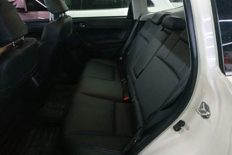 Used Subaru Forester 2014 2.0i Automatic Luxury Edition Left Rear Seat