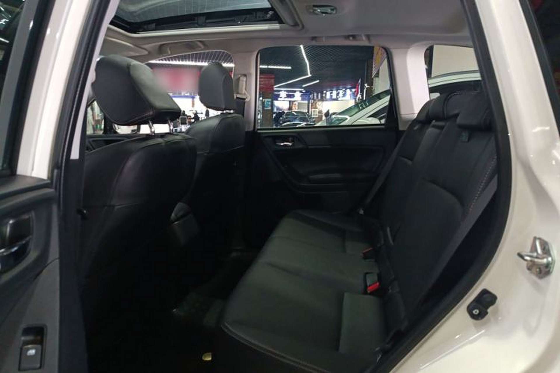 Used Subaru Forester 2014 2.0i Automatic Luxury Edition Left Rear Seat
