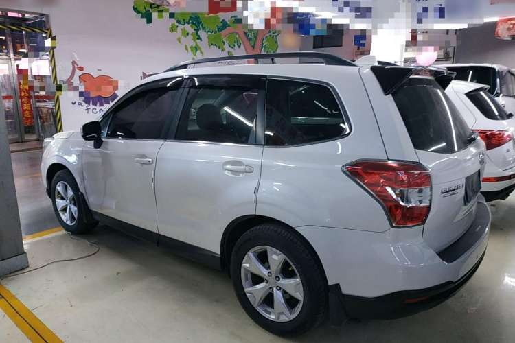 Used Subaru Forester 2014 2.0i Automatic Luxury Edition Left Side