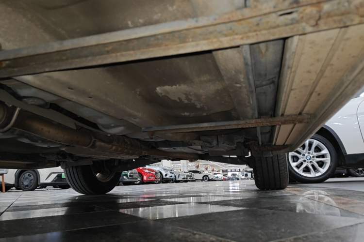 Used Subaru Forester 2014 2.0i Automatic Luxury Edition Left Side Sill