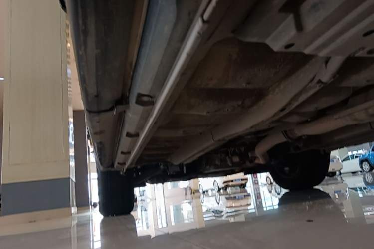 Used Subaru Forester 2014 2.5i Automatic Elite Edition Left Side Sill