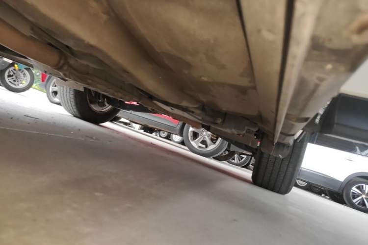 Used Subaru Forester 2014 2.5i Automatic Elite Edition Left Side Sill