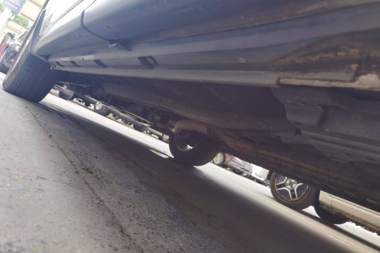 Used Subaru Forester 2014 2.5i Automatic Elite Edition Left Side Sill