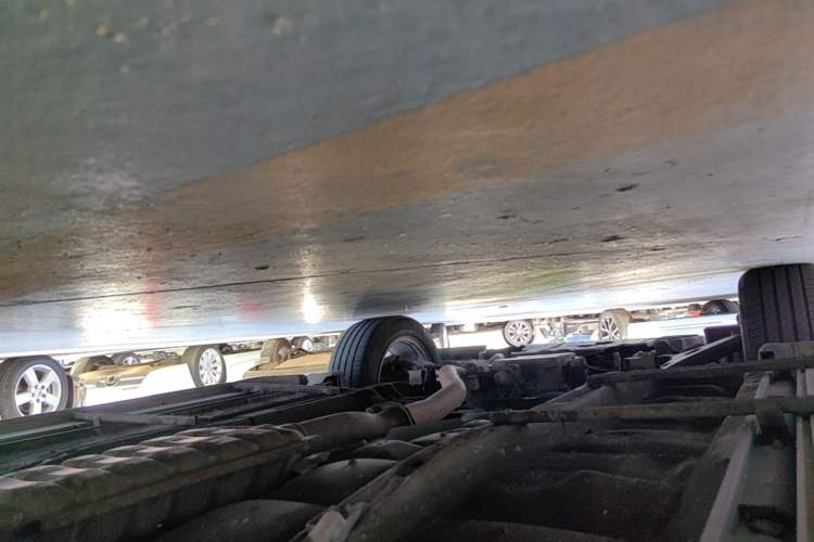 Used Subaru Forester 2014 2.5i Automatic Elite Edition Left Side Sill