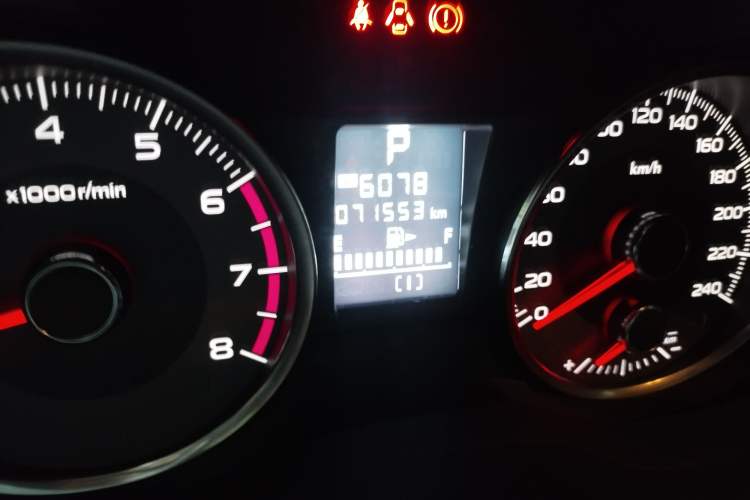 Used Subaru Forester 2014 2.5i Automatic Elite Edition Odometer Close Up