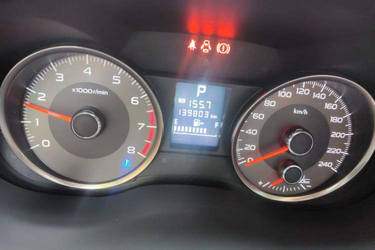 Used Subaru Forester 2014 2.0i Automatic Comfort Edition Odometer Close Up