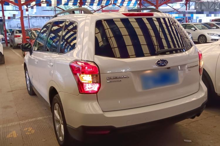 Used Subaru Forester 2014 2.0i Automatic Luxury Edition Rear Left 45 Deg
