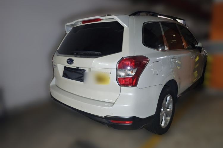Used Subaru Forester 2014 2.0i Automatic Luxury Edition Rear Right 45 Deg
