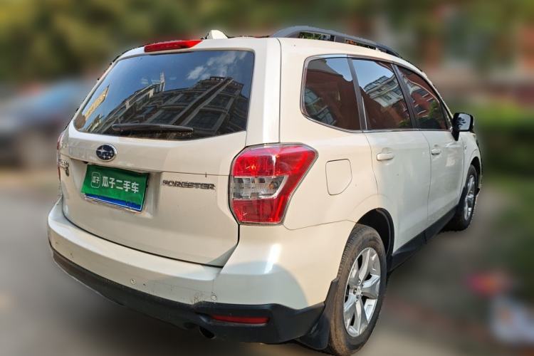 Used Subaru Forester 2014 2.0i Automatic Luxury Edition Rear Right 45 Deg