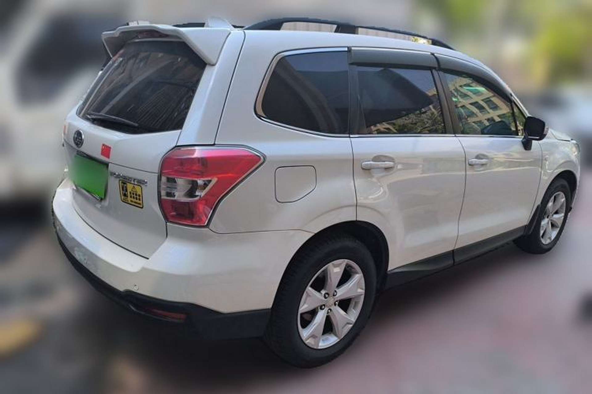 Used Subaru Forester 2014 2.0i Automatic Luxury Edition Rear Right 45 Deg