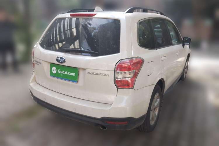 Used Subaru Forester 2014 2.0i Automatic Luxury Edition Rear Right 45 Deg
