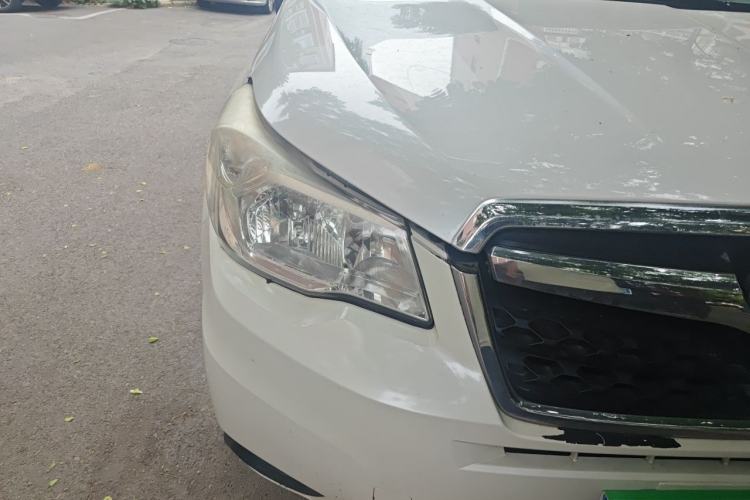 Used Subaru Forester 2014 2.5i Automatic Elite Edition Right Front Headlight