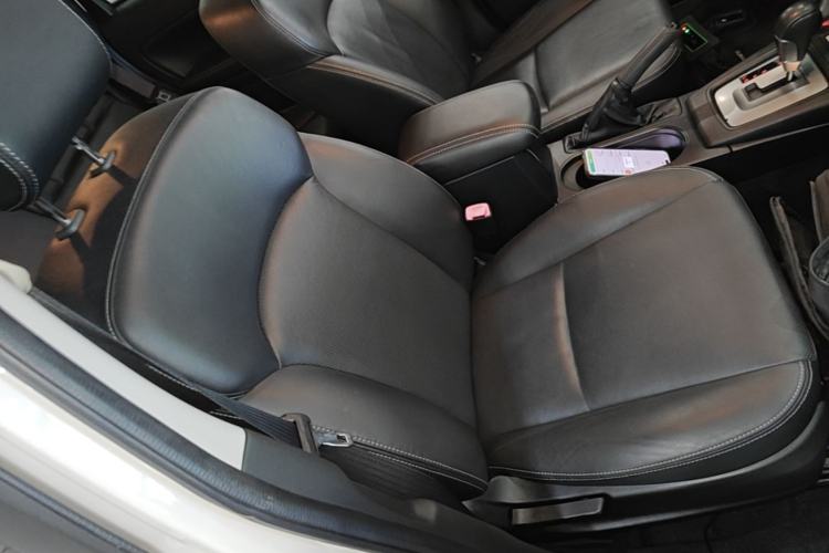 Used Subaru Forester 2014 2.0i Automatic Luxury Edition Right Front Seat