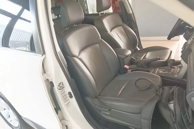 Used Subaru Forester 2014 2.5i Automatic Elite Edition Right Front Seat