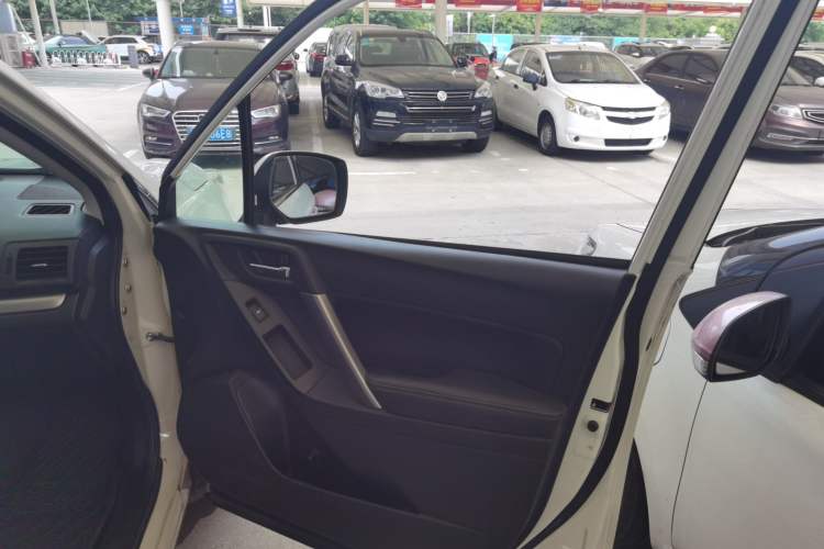 Used Subaru Forester 2014 2.5i Automatic Elite Edition Right Rear Door Interior
